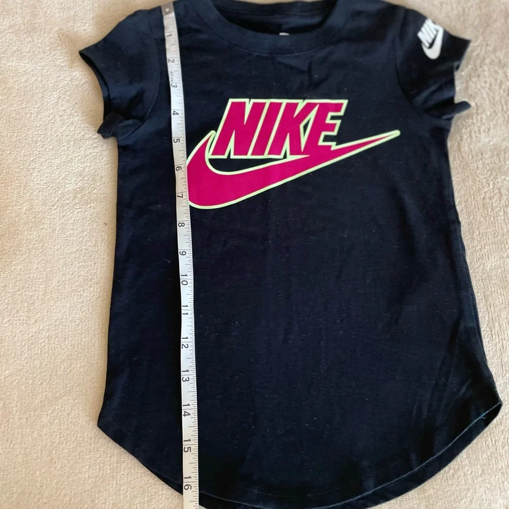 Nike Toddler Logo T-Shirt - Size 4T - Picture 8 of 11